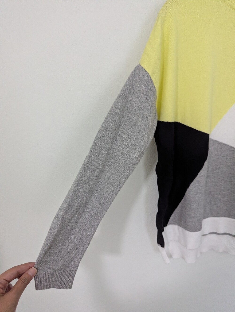 Planet By Lauren G Geometric Print Knit Sweater Pullover Gray Yellow One Size - Picture 3 of 9